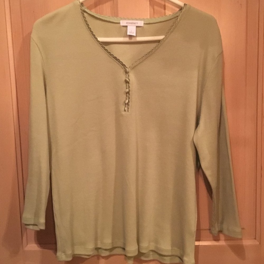 Sage Green Long Sleeve Ribbed V-Neck Pullover - Size L